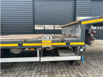 Niska poluprikolica za prevoz Faymonville Maxtrailer MAX 100 4 achs. tieflader Faymonville Maxtrailer MAX 100 4 achs. tieflader: slika 4 Niska poluprikolica za prevoz Faymonville Maxtrailer MAX 100 4 achs. tieflader Faymonville Maxtrailer MAX 100 4 achs. tieflader: slika 4