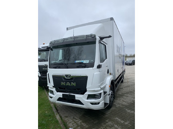 Kamion sa zatvorenim sandukom