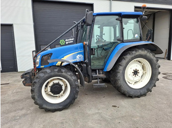 Traktor NEW HOLLAND T5050
