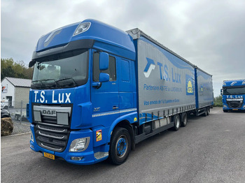 Kamion sa ceradom DAF XF 440