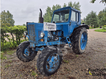 Traktor BELARUS