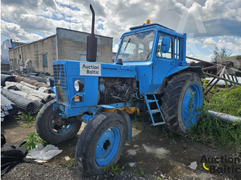 Traktor BELARUS