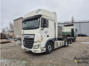 Tegljač DAF XF 460