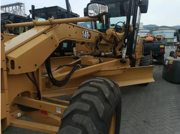 Grejder CATERPILLAR 140G
