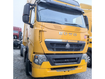 Tegljač SINOTRUK HOWO