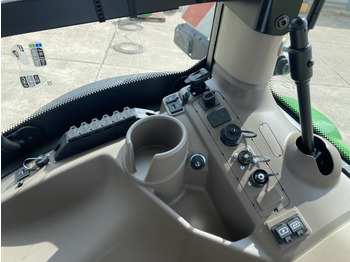 Traktor John Deere 6R250: slika 4