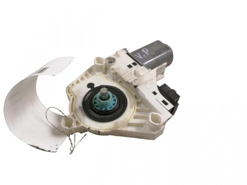 Staklo i delovi SCANIA