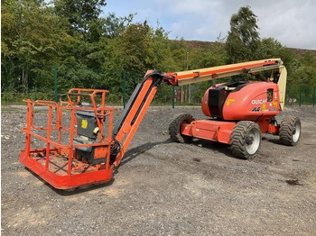 Zglobna platforma JLG 600AJ