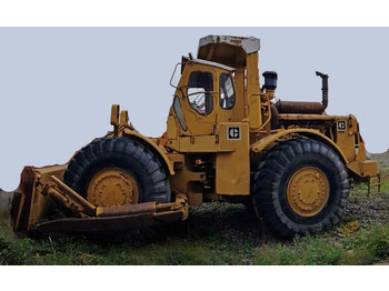 Buldožer CATERPILLAR