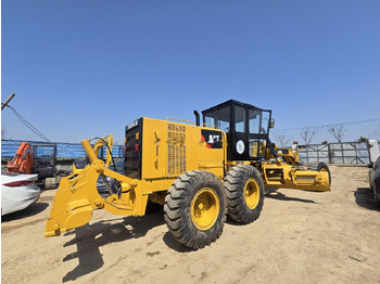 Grejder CATERPILLAR 140K