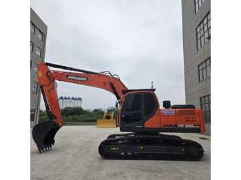 Bager DOOSAN DX225