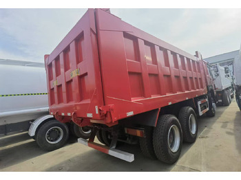 Istovarivač Sinotruk HOWO 6*4 Dump truck: slika 3