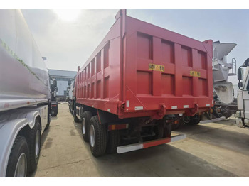 Istovarivač Sinotruk HOWO 6*4 Dump truck: slika 5