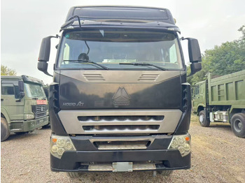 Tegljač SINOTRUK HOWO