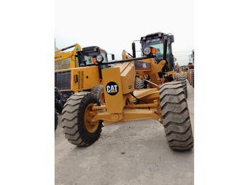 Grejder CATERPILLAR 140H
