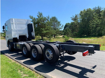 Kamion za utovaranje kontejnera DAF XF 430 FAW 8x4*4 Tridem: slika 4
