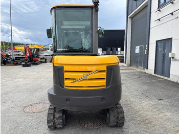 Mini bager Volvo EC27C PYÖRITTÄJÄLLÄ: slika 3
