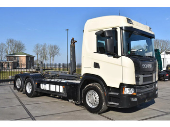Kamion sa hidrauličnom kukom SCANIA G 410
