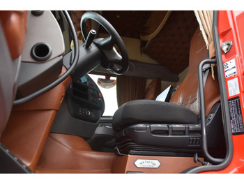 Tegljač DAF XF 480 SSC 4x2 - NEW TACHO - 839 TKM - PARK. AIRCO - NAVI - SPECIAL INTERIOR - 2 x FUEL TANKS - ALCOA'S - TOP CONDITION -: slika 4