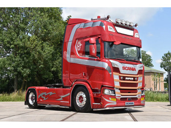 Tegljač SCANIA R 650