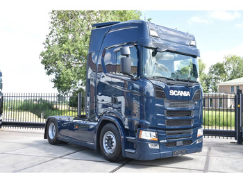 Tegljač SCANIA S 450