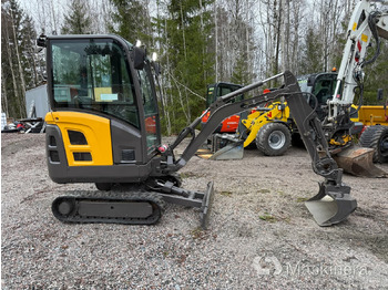 Bager guseničar Grävmaskin Volvo EC18C med redskap: slika 4