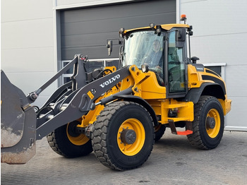 Utovarivač točkaš VOLVO L45H