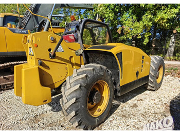 Teleskopski upravljač Caterpillar TH407: slika 5
