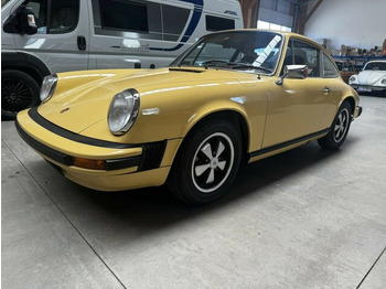 Automobil PORSCHE