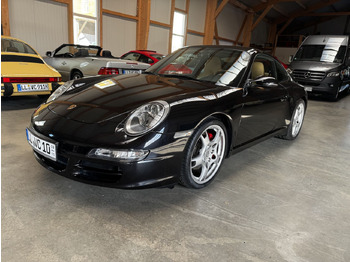 Automobil PORSCHE