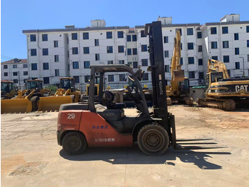 Dizel viljuškar TOYOTA