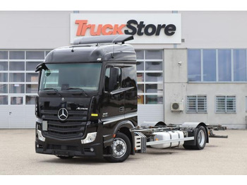 Kamion za prevoz kontejnera/ Kamion sa promenjivim sandukom MERCEDES-BENZ Actros 1842