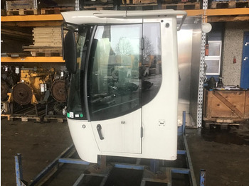 Kabina i enterijer LIEBHERR