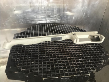 Kabina i enterijer LIEBHERR