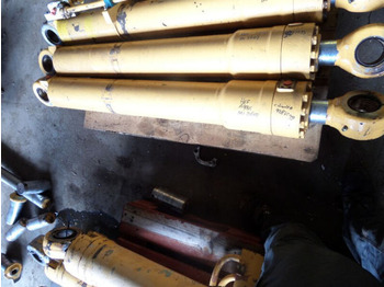 Hidraulični cilindar Liebherr Cylinder: slika 2