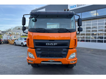 Kamion sa golom šasijom i zatvorenom kabinom DAF CF440 8x4 Fahrgestell: slika 2