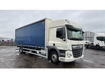 Kamion sa ceradom DAF CF 260
