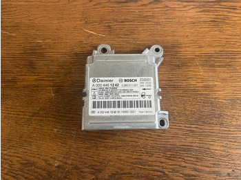 Upravljačka jedinica Mercedes Actros MP4 Elektronik ZGS Steuergerät A0004461242: slika 2