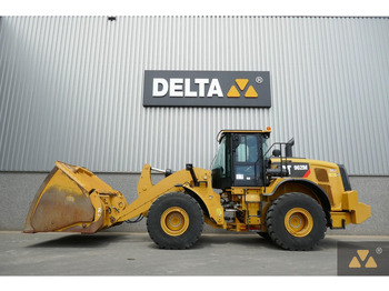 Utovarivač točkaš CATERPILLAR 962M