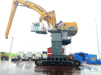 Bager za obradu otpada/ Industrije LIEBHERR