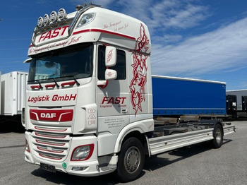 Kamion za prevoz kontejnera/ Kamion sa promenjivim sandukom DAF XF 480