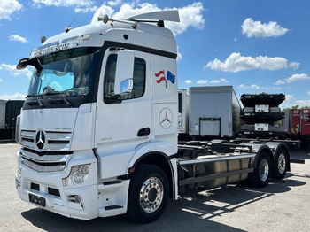 Kamion za prevoz kontejnera/ Kamion sa promenjivim sandukom MERCEDES-BENZ Actros 2545