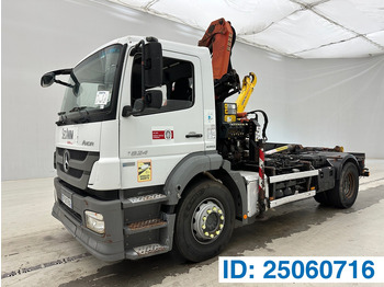 Kamion sa hidrauličnom kukom MERCEDES-BENZ Axor 1824