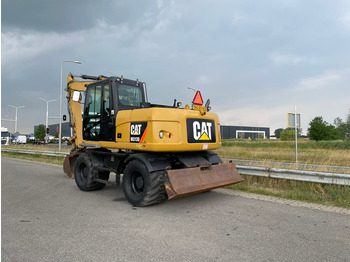 Bager točkaš CATERPILLAR M313D