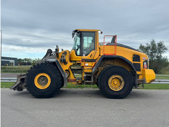 Utovarivač točkaš VOLVO L220H
