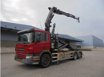 Kamion sa hidrauličnom kukom SCANIA P 400