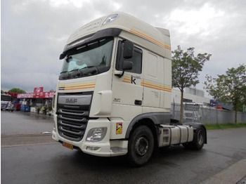 Tegljač DAF XF 460