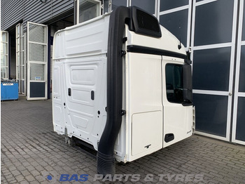 Kabina i enterijer za Kamion Mercedes-Benz Actros MP4 Mercedes StreamSpace L-cab L2H2 A 000 600 01 01: slika 4 Kabina i enterijer za Kamion Mercedes-Benz Actros MP4 Mercedes StreamSpace L-cab L2H2 A 000 600 01 01: slika 4