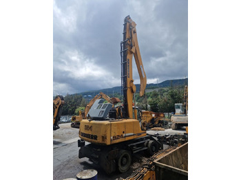 Bager za obradu otpada/ Industrije LIEBHERR A 924