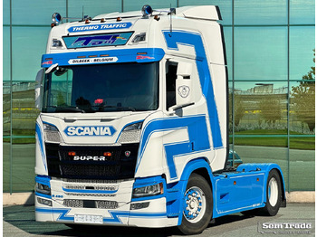 Tegljač SCANIA R 450